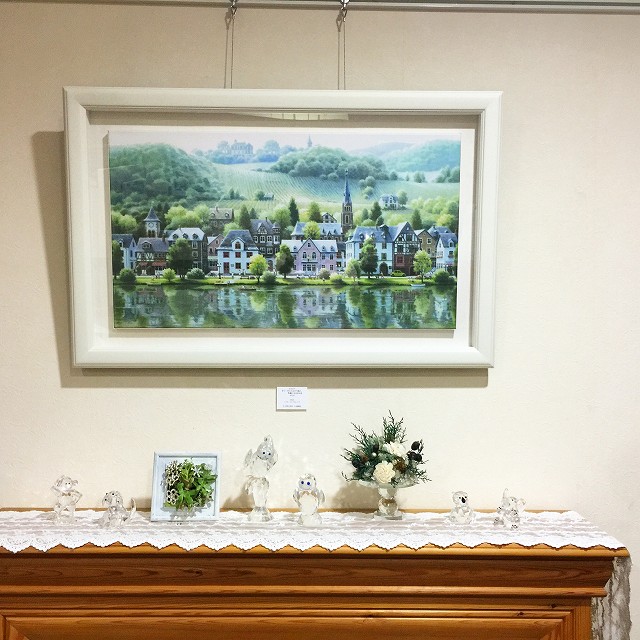 笹倉鉄平_モーゼルのぶどう畑と笑顔になる水辺